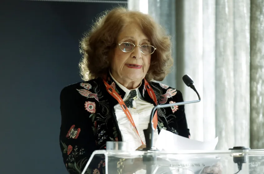  Μαρία Νεγρεπόντη Δελιβάνη: Η πρώην πρύτανης και θερμή υποστηρικτής της δραχμής στο πλευρό Καρυστιανού