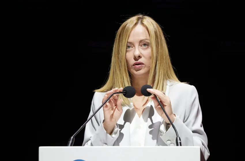  Μελόνι: Υπάρχουν προβλήματα συνταγματικότητας με το “Συμβούλιο Ειρήνης” του Τραμπ