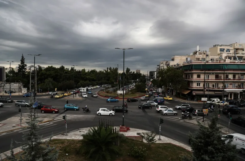  Δεν λειτουργούν τα φανάρια σε Μεσογείων και Κατεχάκη: Κυκλοφοριακό κομφούζιο 