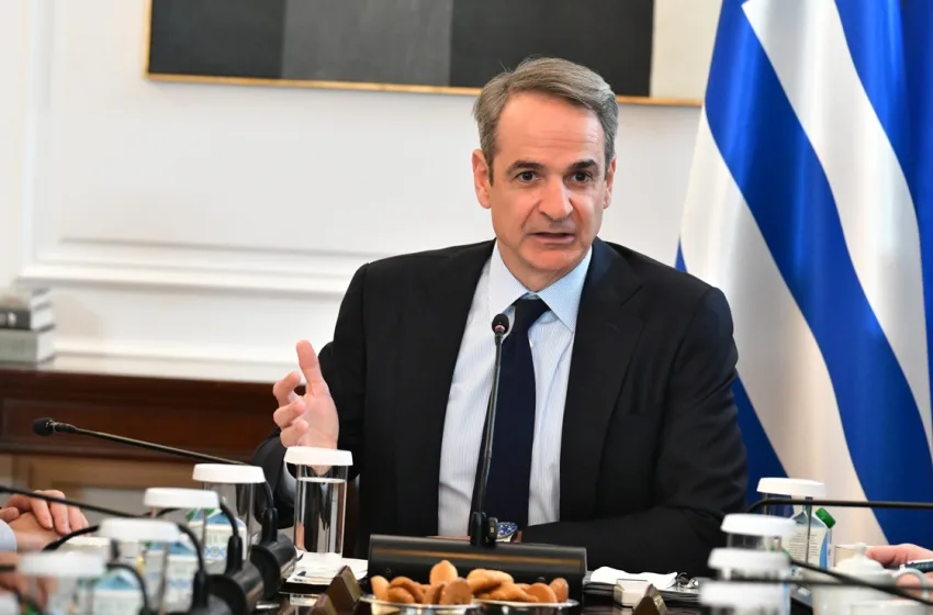  Μητσοτάκης στο υπουργικό: Τριεδρική περιφέρεια για τους απόδημους