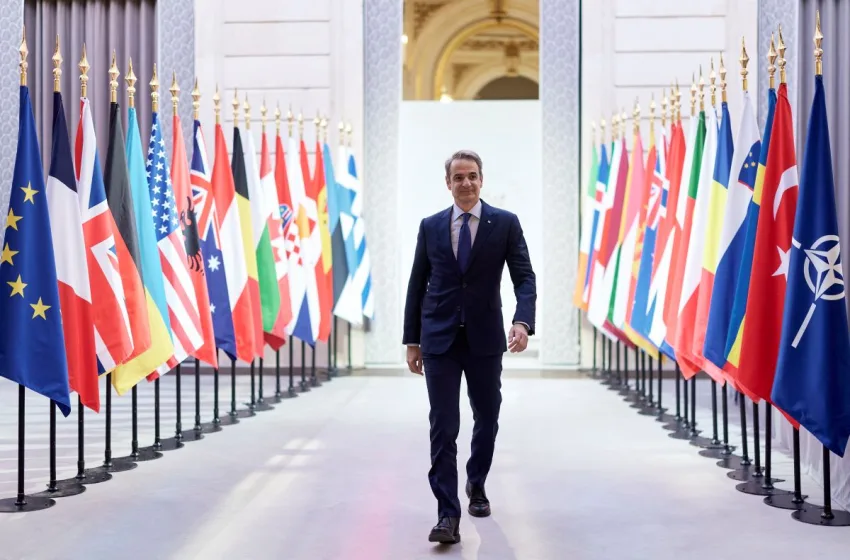  Μητσοτάκης στη “Συμμαχία των Προθύμων”: Η Ελλάδα δεν θα συμμετάσχει σε στρατιωτική δύναμη στην Ουκρανία