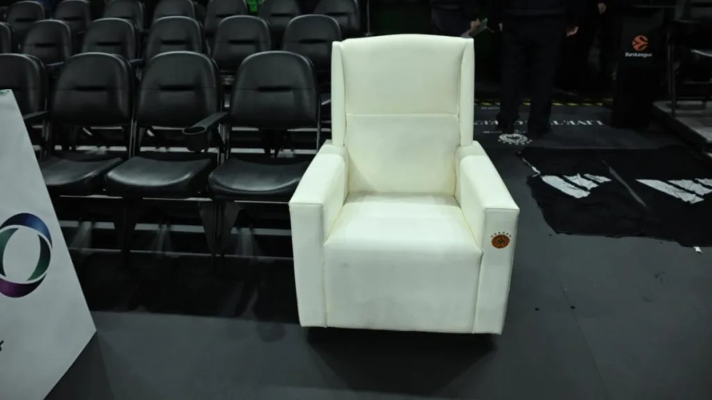 panathinaikos olympiacos giannakopoulos polythrona