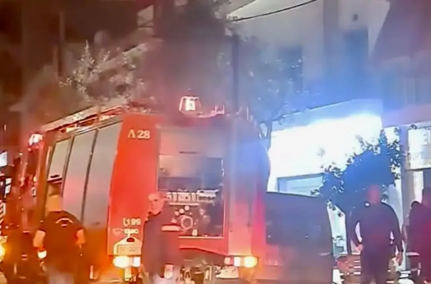  Φωτιά σε σουβλατζίδικο στον Πειραιά