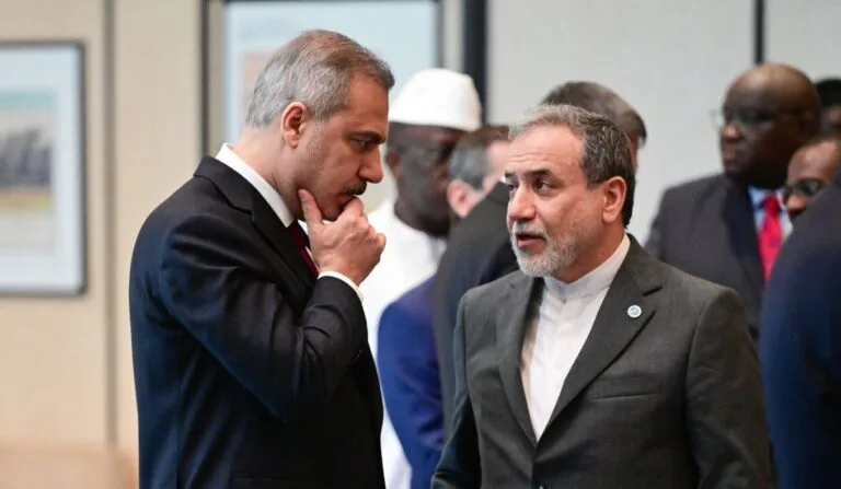  Deutsche Welle: Το παιχνίδι της Τουρκίας με το Ιράν και ο ρόλος που διεκδικεί