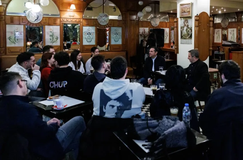  Τσίπρας: Συνάντηση με φοιτητές στη Θεσσαλονίκη με αφορμή την “Ιθάκη” (εικόνες)