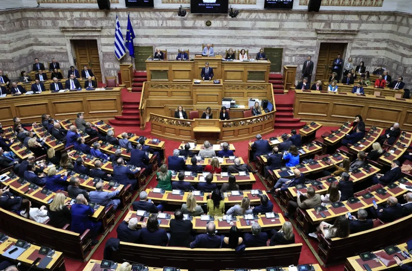  Βουλή: Ποδαρικό με “σύγκρουση”… για Βενεζουέλα στο νομοσχέδιο για τις Ένοπλες Δυνάμεις