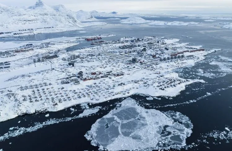  BBC: ”Πρωτόγνωρες οι απειλές Τραμπ προς τους συμμάχους του για τη Γροιλανδία”