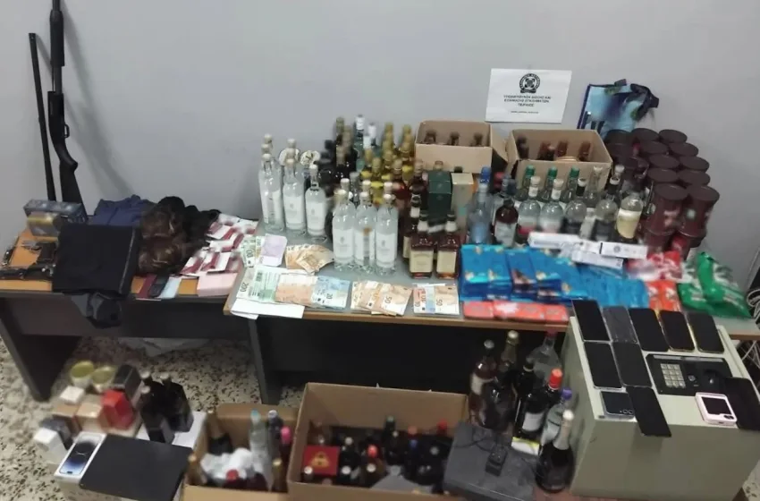  Αττική: Εξαρθρώθηκε σπείρα που έκλεβε ποτά από καταστήματα-Συνελήφθη ο αρχηγός και 8 μέλη
