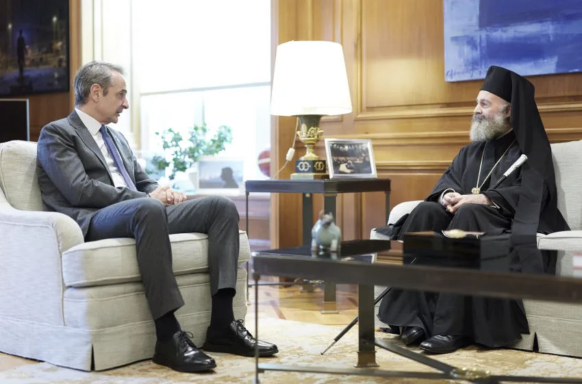  Μητσοτάκης σε Αρχιεπίσκοπο Αυστραλίας: Μεγάλη κατάκτηση η επιστολική ψήφος των ομογενών