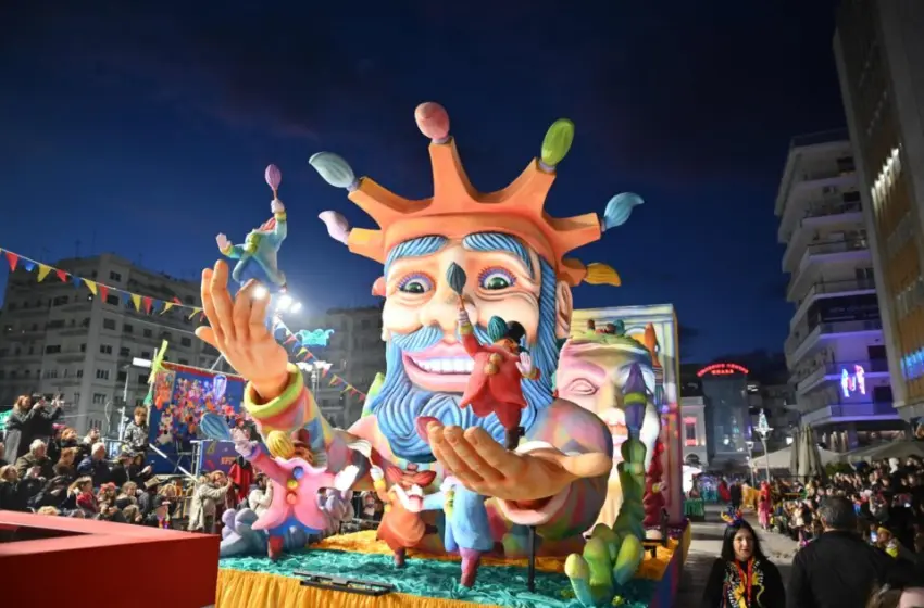  Πατρινό Καρναβάλι: LIVE η μεγάλη παρέλαση