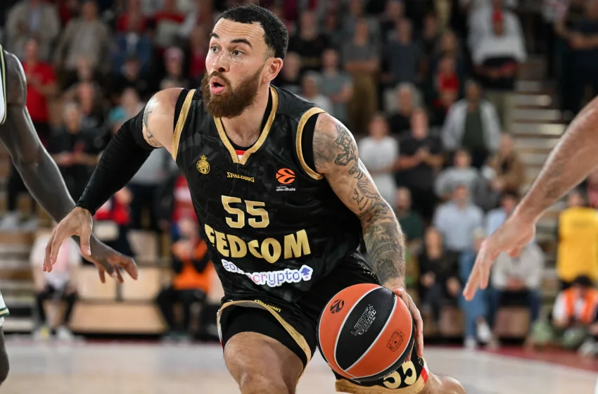  Ξέσπασμα Τζέιμς: Είμαι για μήνες απλήρωτος, δεν με αφήνουν να φύγω