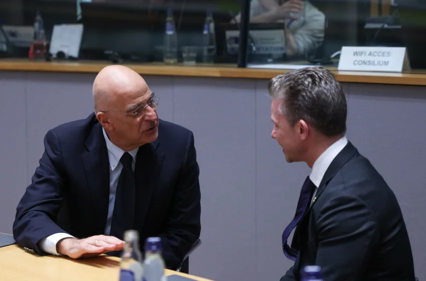  Δένδιας: Δεν υπάρχει προγραμματισμένη συνάντηση με τον Τούρκο υπουργό Άμυνας