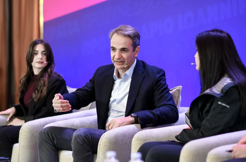  Μητσοτάκης: Κοινωνική πολιτική με αποτύπωμα-“Παράθυρο” για ένταξη των υγειονομικών στα “βαρέα και ανθυγιεινά”