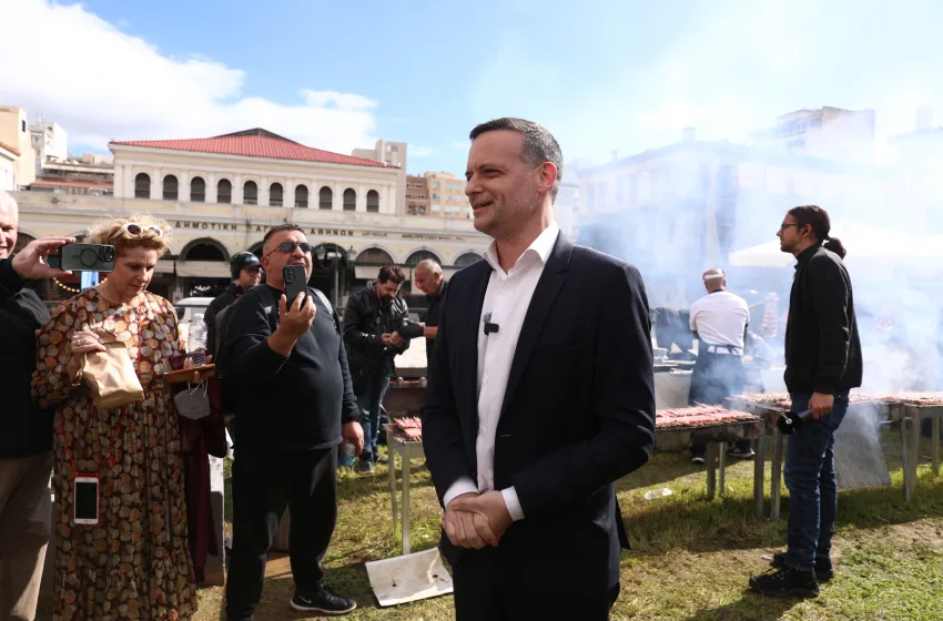  Χάρης Δούκας: Στη Βαρβάκειο σήμερα γίναμε όλοι μια παρέα (vid)
