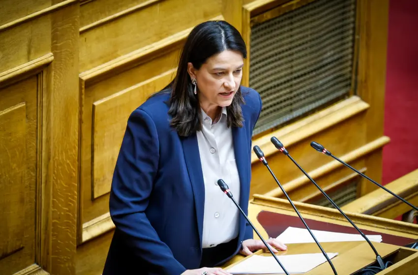  Κεραμέως: Η ανεργία στην Ελλάδα χαμηλότερη από Ισπανία, Σουηδία, Φιλανδία και Γαλλία