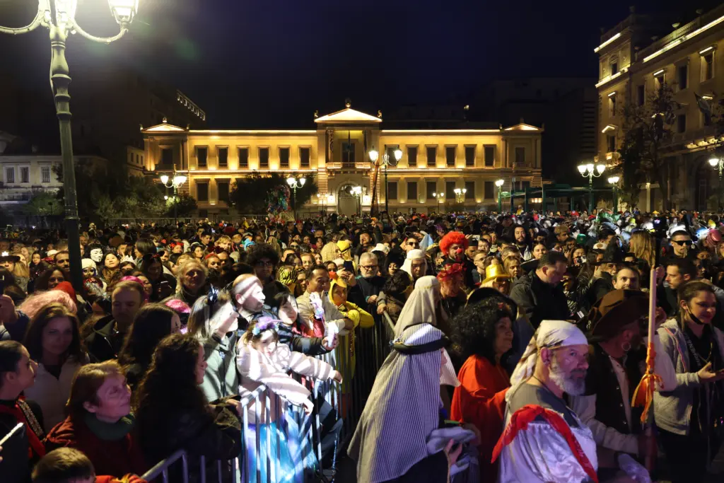 Απόκριες: 60.000 καρναβαλιστές στους δρόμους της Πάτρας–Ξέφρενο κέφι και εκδηλώσεις σε όλη την Ελλάδα 6 6866260