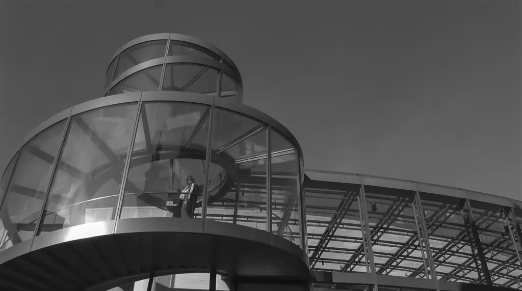 Φεστιβάλ Ντοκιμαντέρ Θεσσαλονίκης: Σκούρα και Μόρισον για τον Τιμητικό Αλέξανδρο- Ποιες ταινίες θα απολαύσουμε 14 CONTRABANDO SEEKING MELPO STILLS