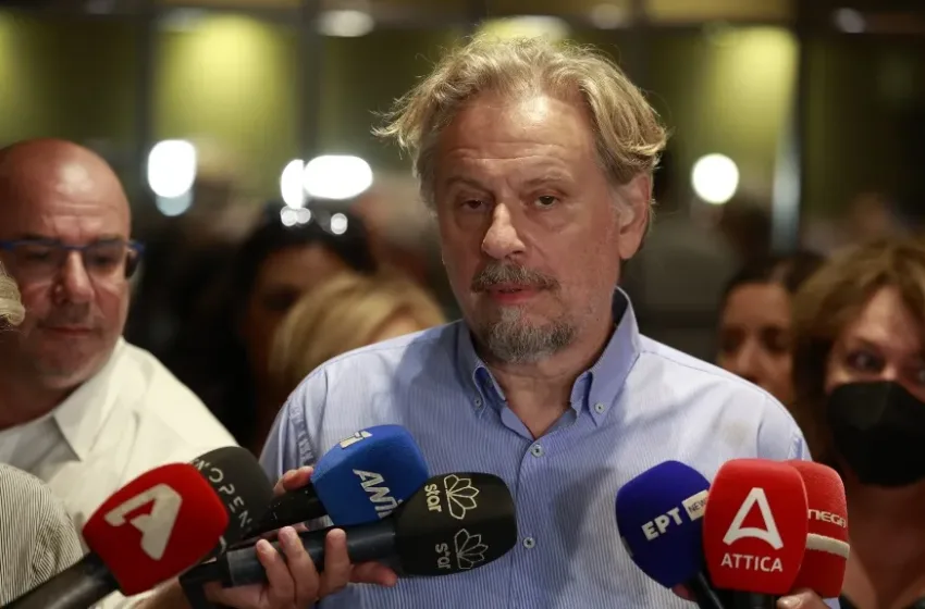  Οικονόμου σε Κασσελάκη μετά την διαγραφή του: Χαίρε Καίσαρ, ανταποδίδω διαγράφοντάς σε οριστικά