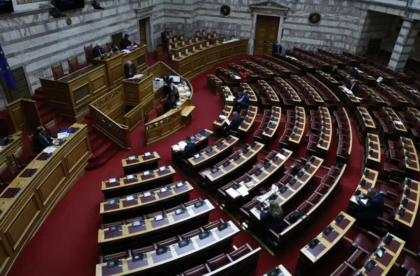  Βουλή: Η επικαιρότητα “καπέλωσε” την “Ενεργή Μάχη” για τις φωτιές-Άγρια αντιπαράθεση για Γεωργιάδη, Παπαστεργίου