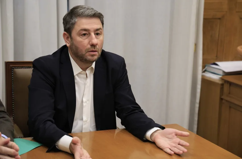  Σε ψυχροπολεμικό κλίμα το ΠΑΣΟΚ ετοιμάζει την πρόταση για τη Συνταγματική Αναθεώρηση