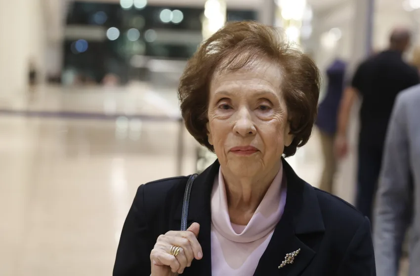  Πέθανε η Άννα Ψαρούδα-Μπενάκη, πρώτη γυναίκα Πρόεδρος της Βουλής