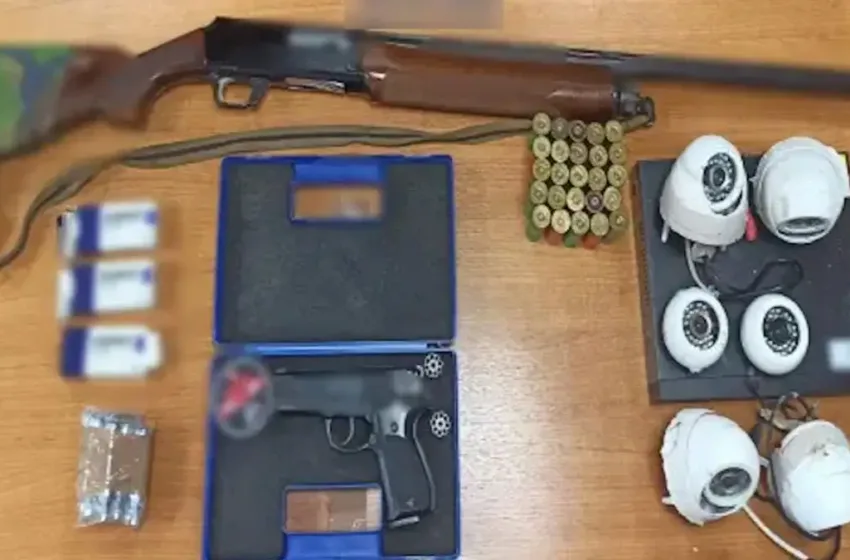  Άνω Λιόσια: Συνελήφθη 66χρονος με ναρκωτικά, όπλα και πυρομαχικά