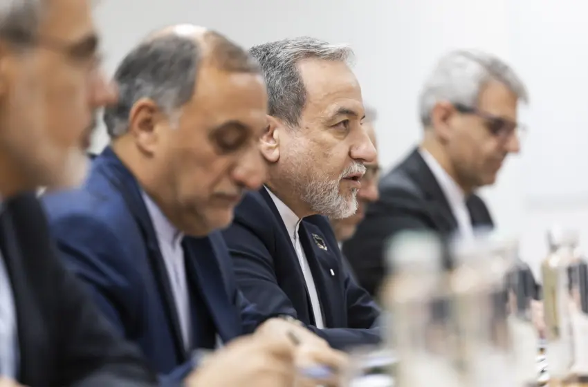  Το Ιράν προσφέρει επενδύσεις στον Τραμπ για να κλείσει συμφωνία-Επ’ αόριστον ισχύ ζητούν οι ΗΠΑ