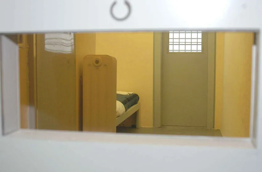  Δολοφονία ισοβίτη: Αναπάντητα ερωτήματα και κενά-Οι Αρχές εξετάζουν “παγίδα θανάτου”-Ο ρόλος του αρχιφύλακα