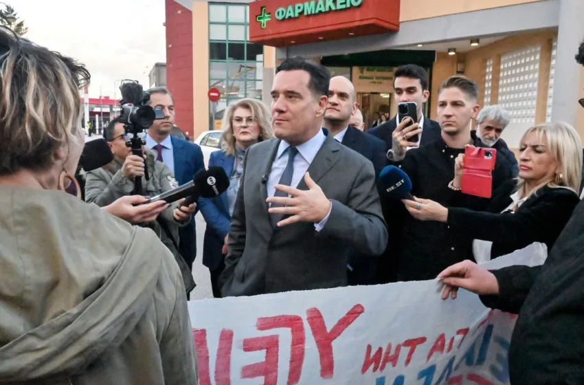  Γεωργιάδης σε διαδηλωτές στη Λευκάδα: “Το ΝΑΤΟ τι δουλειά έχει εδώ;”