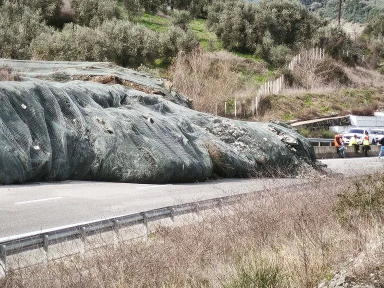 ionia odos katolisthisi ex 768x576 1