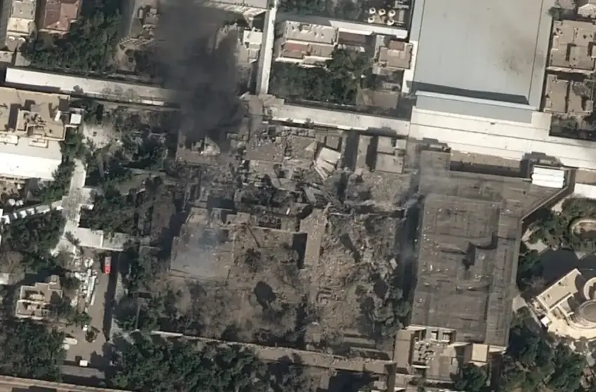  Ισραήλ: Το προεδρικό μέγαρο του Χαμενεΐ ισοπεδώθηκε- Δορυφορική εικόνα