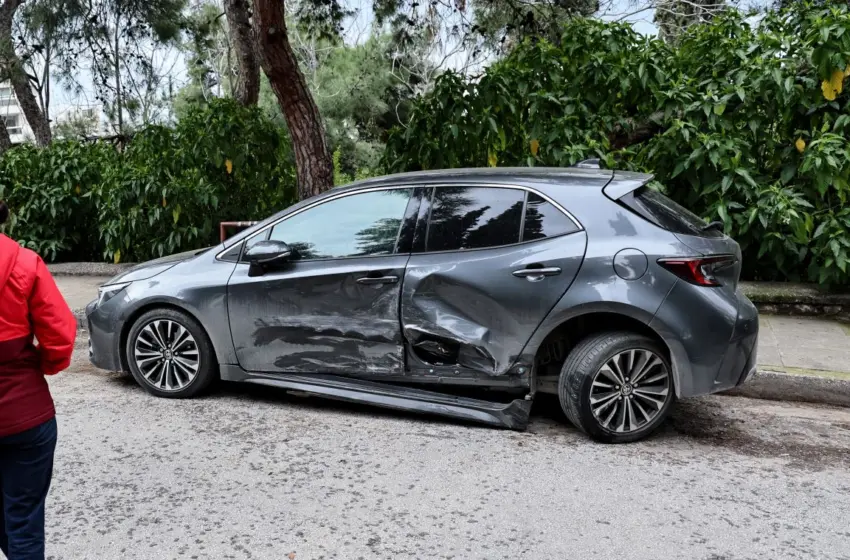  Κολωνάκι:Καταδικάστηκε η τραγουδίστρια που παρέσυρε 5 αυτοκίνητα -“Ένα ποτό ήπια”