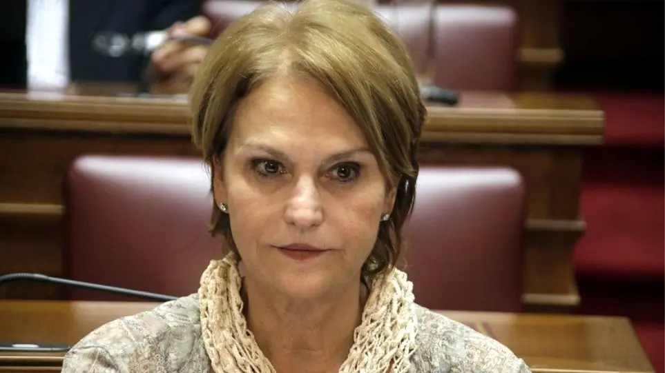 maria repousi ena 1