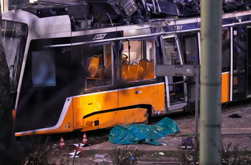  Εκτροχιασμός τραμ στο Μιλάνο: Ανεβαίνει ο αριθμός νεκρών και τραυματιών- Συγκλονιστικό βίντεο-ντοκουμέντο