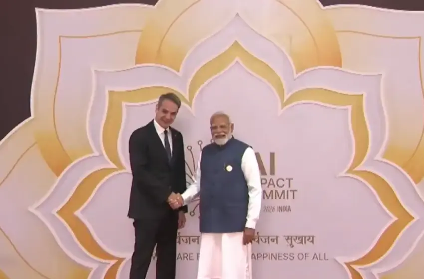  Ο Μόντι υποδέχτηκε στην Ινδία τον Μητσοτάκη με μία… έκπληξη (vid)