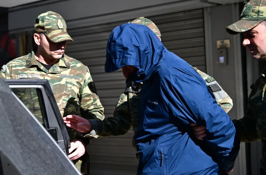  Στο Αεροδικείο ο σμήναρχος προκειμένου να απολογηθεί για κατασκοπεία υπέρ της Κίνας