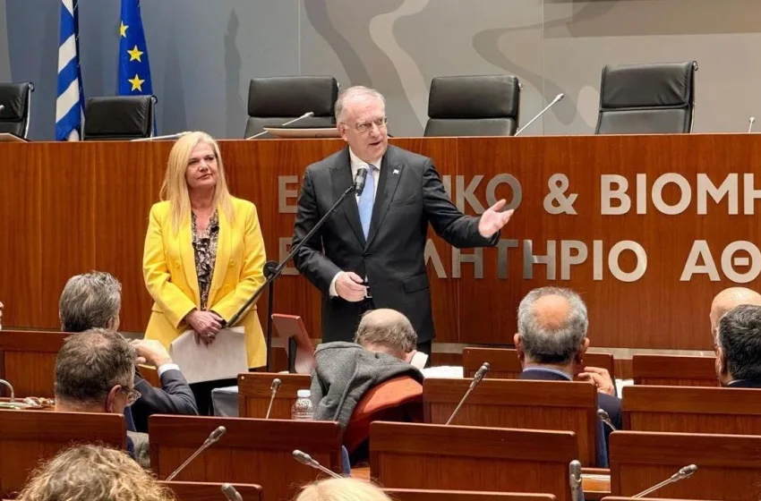  Θεοδωρικάκος: Νέος επιμελητηριακός νόμος το 2026