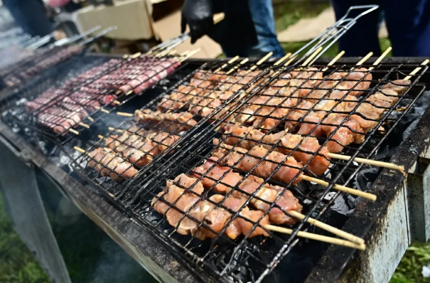  Τσατραφύλλιας: Έρχονται καταιγίδες, χαλαζοπτώσεις, θυελλώδεις άνεμοι- Τι λέει για Τσικνοπέμπτη