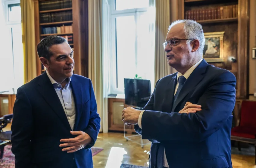  Παρασκήνιο:Η αναλυτική διαρροή Τασούλα για τη συνάντηση με Τσίπρα και η διαφορετική εκδοχή της Αμαλίας