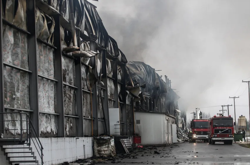  “Βιολάντα”: Αποκαλυπτικός διάλογος 3 ώρες πριν τη φονική έκρηξη-Εργαζόμενος προειδοποίησε τον υπεύθυνο για μυρωδιά υγραερίου