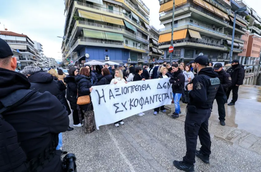  Εργατικό Κέντρο Τρικάλων: Με παρέμβαση της εργοδοσίας η “αυθόρμητη” συγκέντρωση εργαζομένων της Βιολάντα