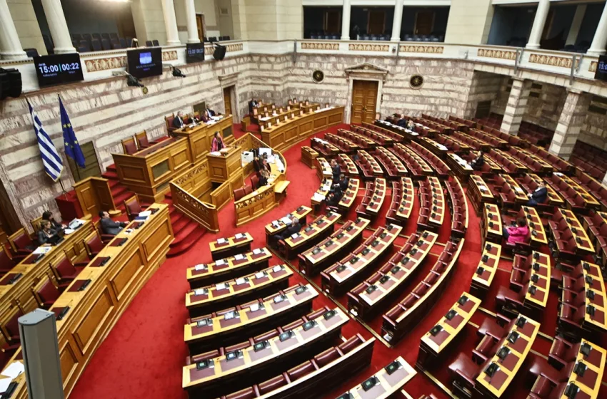  Βουλή: Μέτωπα “φωτιά” για μεταναστευτικό, εργασιακό, αγροτικό-Επεισόδιο με Λαζαρίδη, σκληροί προσωπικοί χαρακτηρισμοί