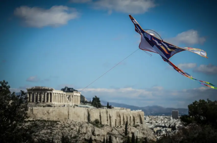  Καθαρά Δευτέρα: Πλήθος κόσμου στον λόφο του Φιλοπάππου και στο Σέιχ Σου για το πέταγμα του χαρταετού