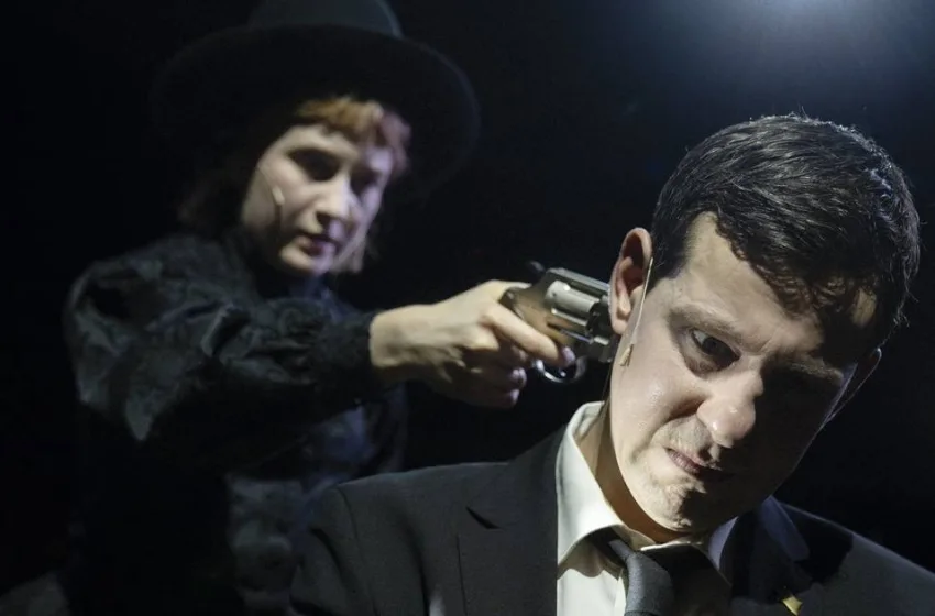  Γερμανία: Απόπειρα λιντσαρίσματος ηθοποιού στη σκηνή από τους θεατές για το ρόλο που υποδυόταν