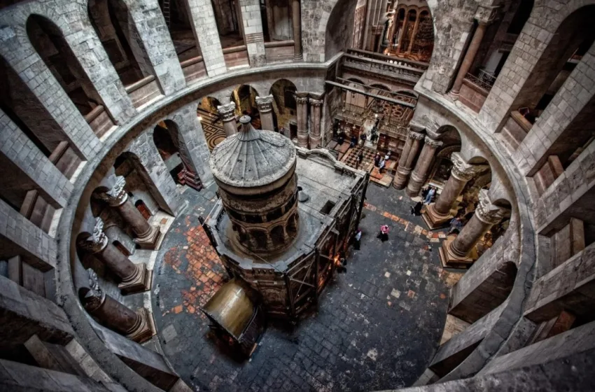  Η ισραηλινή αστυνομία εμπόδισε τον Καθολικό Πατριάρχη Ιεροσολύμων να εισέλθει στον Πανάγιο Τάφο-Αντίδραση Μακρόν