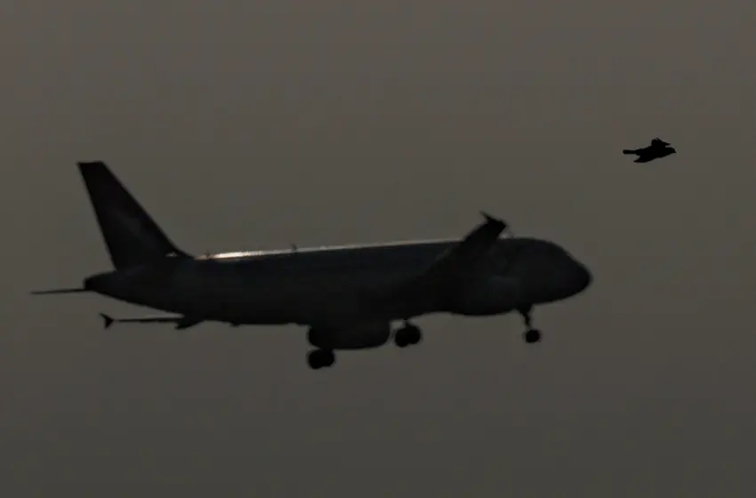  Το Αζερμπαϊτζάν κλείνει τον εναέριο χώρο κοντά στα σύνορα με το Ιράν