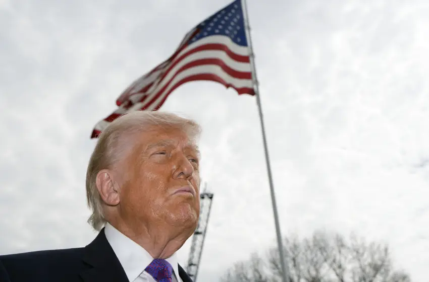  Politico: Ο πόλεμος στο Ιράν και οι υποψίες για ρήγμα στον Λευκό Οίκο