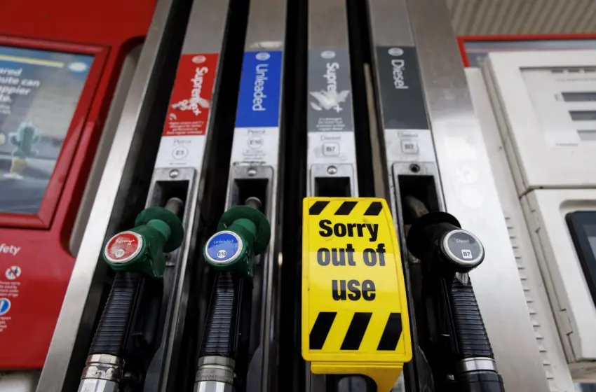  Reuters:Το Ιράν προκαλεί σοκ στην αγορά πετρελαίου για να περιορίσει τη στρατιωτική ισχύ των ΗΠΑ