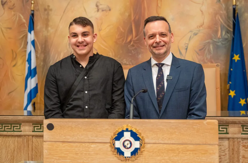  Δούκας: “Στηρίζουμε τους πραγματικούς ήρωες της ζωής” (εικόνες)