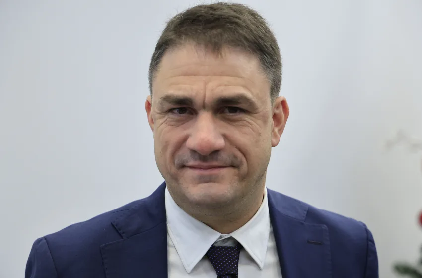  Τσουκαλάς: Το συνέδριο είπε ένα πολύ μεγάλο “ναι” στην πολιτική αλλαγή, την ενότητα, την ενιαία φωνή